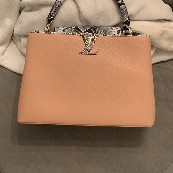 Louis Vuitton Handbags - Louis Vuitton capucines pink and snake print